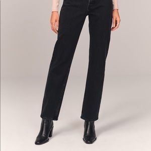 Abercrombie & Fitch - The Dad High Rise Jeans